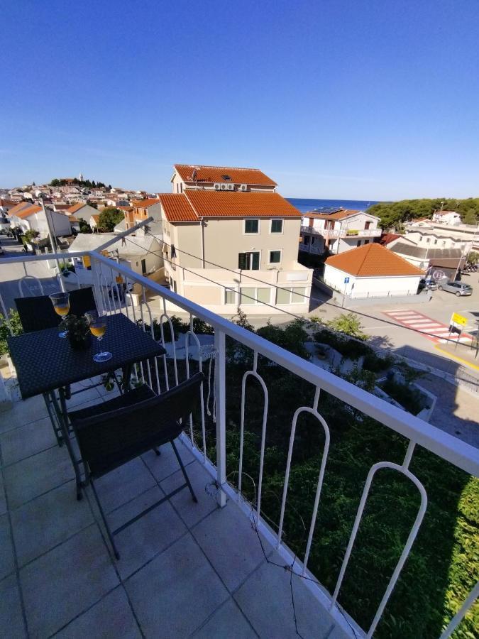 Pluton Apartment Primosten Bagian luar foto