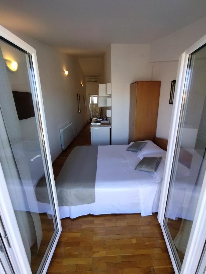 Pluton Apartment Primosten Bagian luar foto