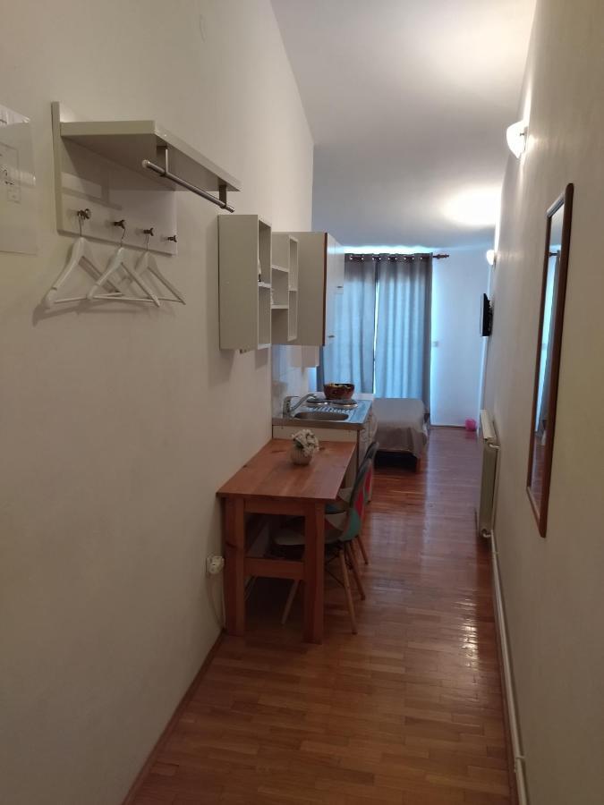 Pluton Apartment Primosten Bagian luar foto